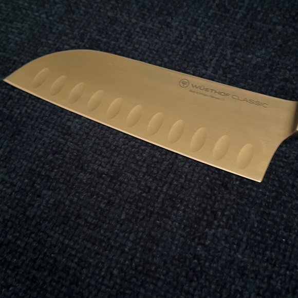 Wüsthof Classic Santoku Knife - Picture 3 of 9